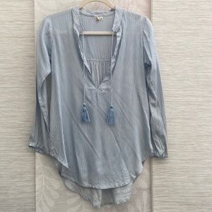 Ripcurl top blouse .striped blue/ white.Asymmetric length.XS.Tassle. Long sleeve